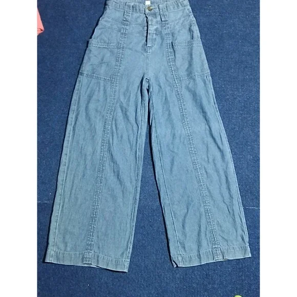 American Eagle Wide Leg  Blue Jeans Button fly  Size 00 - Picture 2 of 13